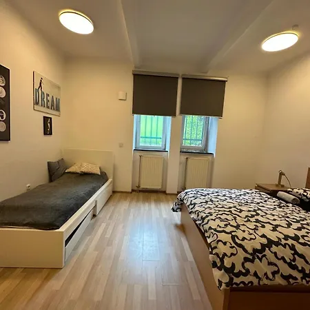 Apartmán Center Nearby Everything Lublaň